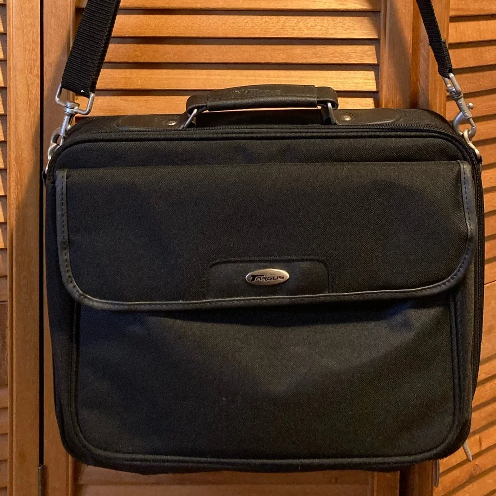 Tarsus Black Canvas Laptop Briefcase